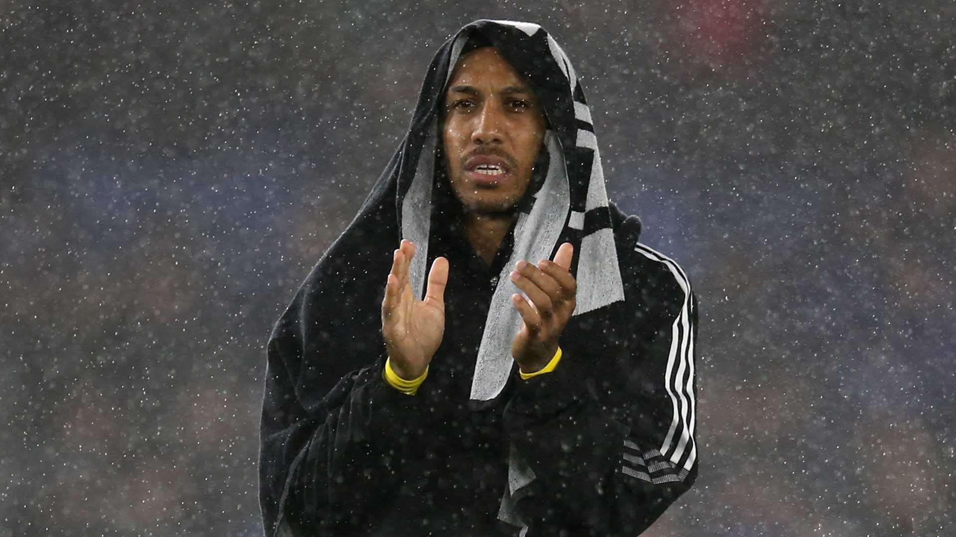 受到足球的 受到足球的